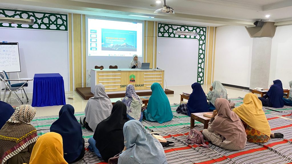 SMPIT ABU BAKAR YOGYAKARTA GELAR SBQ “SEHARI BERSAMA AL-QURAN” UNTUK PARA USTADZAH