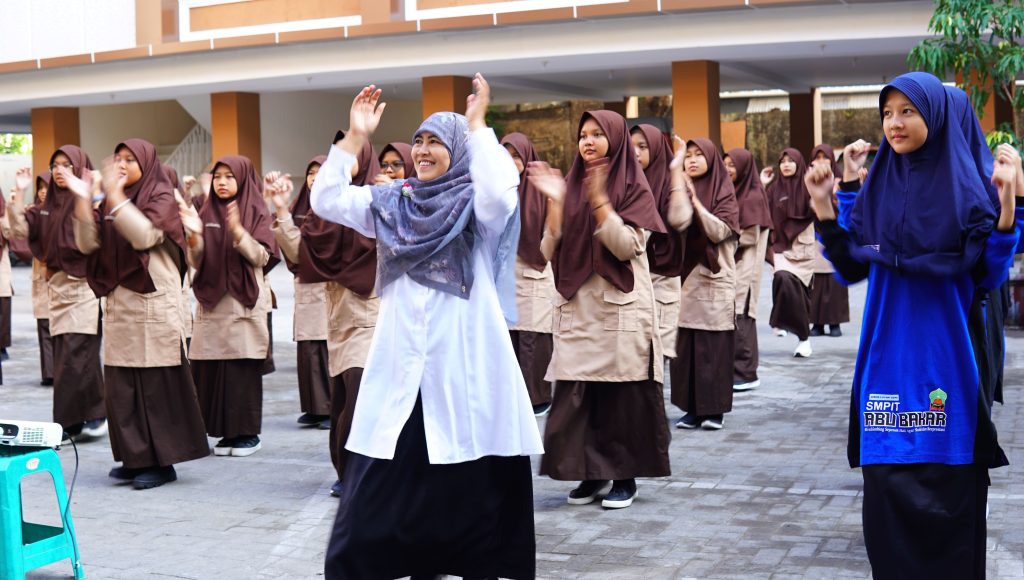 SMPIT Abu Bakar Yogyakarta Peringati Hari Anak Nasional dengan Semangat Kebersamaan