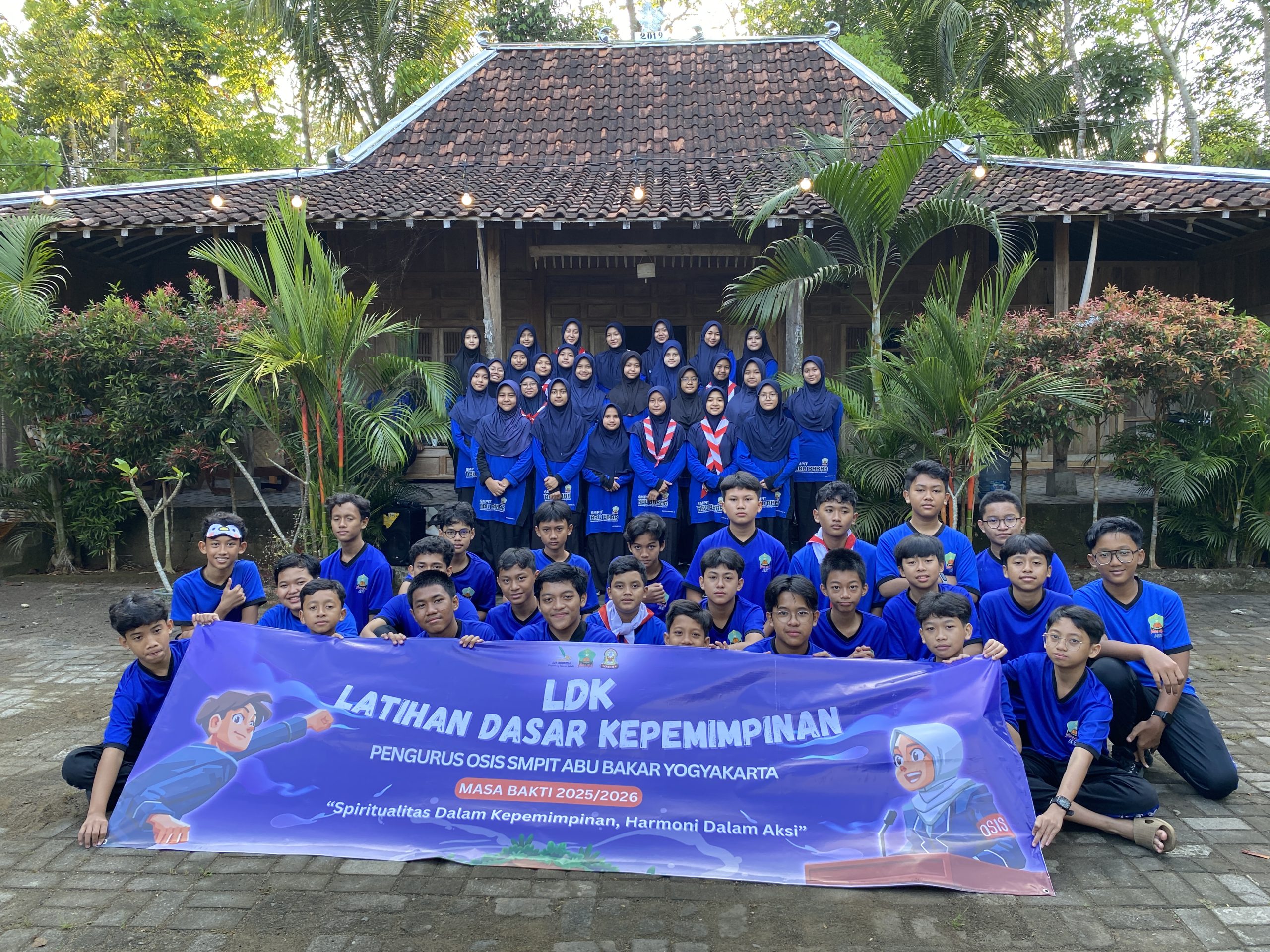 SMPIT ABU BAKAR YOGYAKARTA GELAR LDK OSIS 2025/2026: BEKAL KEPEMIMPINAN DAN SPIRITUALITAS BAGI GENERASI PEMIMPIN MASA DEPAN