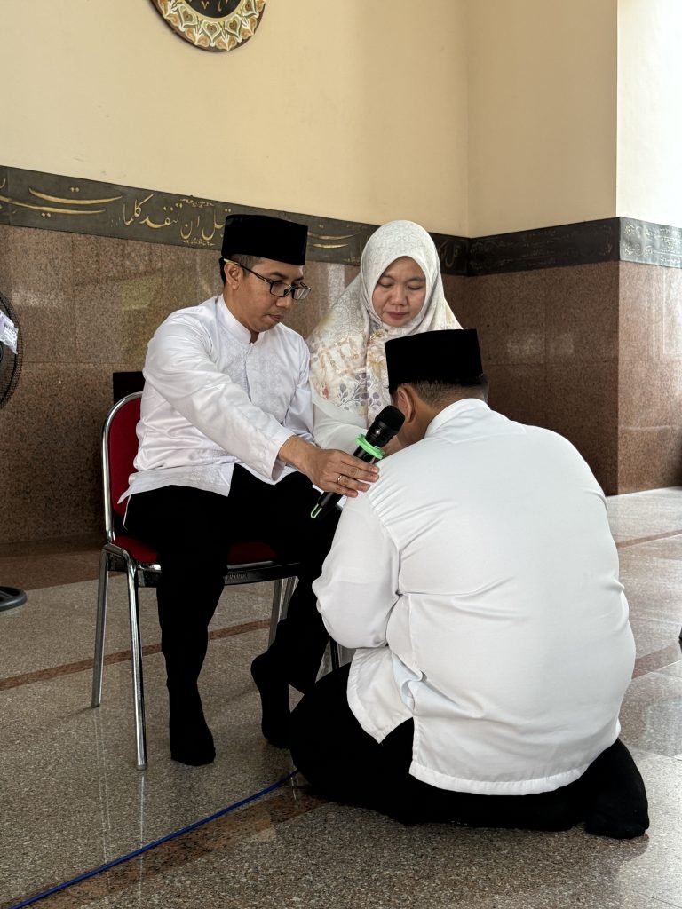 Mengetuk Pintu Langit: Doa Bersama Menjelang TKA dan TKAD SMPIT Abu Bakar Yogyakarta