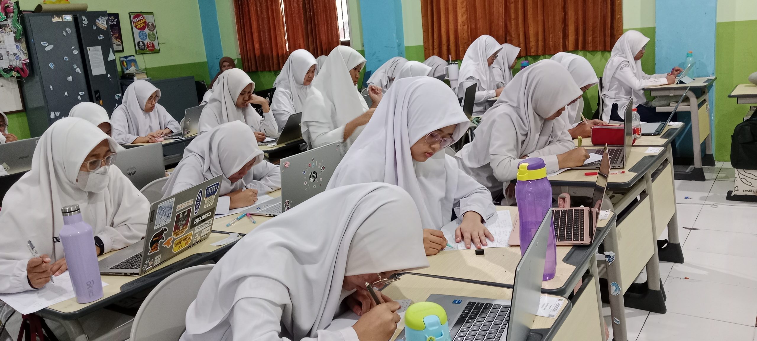 ASESMEN AKHIR JENJANG KELAS 9 SMP BERJALAN KONDUSIF