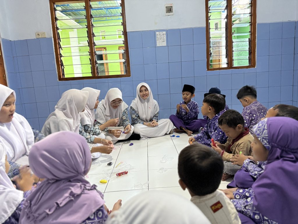 Bangun Karakter dan Kepedulian, SMPIT Abu Bakar Yogyakarta Gelar Sosial Project bagian dari Ujian Ke-IT-an