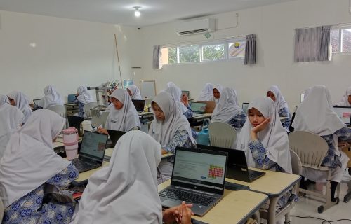 ASAT SEMESTER GENAP SMPIT ABU BAKAR YOGYAKARTA BERJALAN LANCAR DAN KONDUSIF